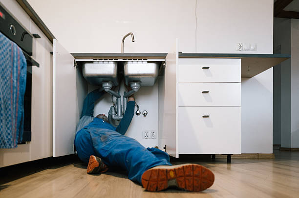 Professional Leak Detection technician working in Hingham, MA